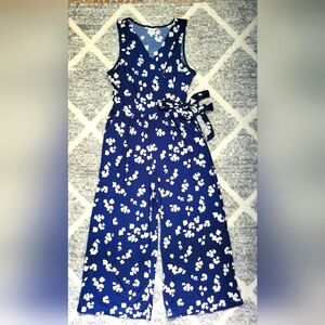 Navy Cropped Jumpsuit, Size Medium, Kaleigh
